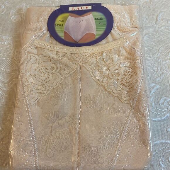 Lacy assorted embroidery floral panties underwear - Picture 11 of 12